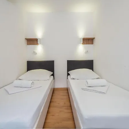 Mediteran Travel Mobile Homes Trogir - Ciovo Camping 2*